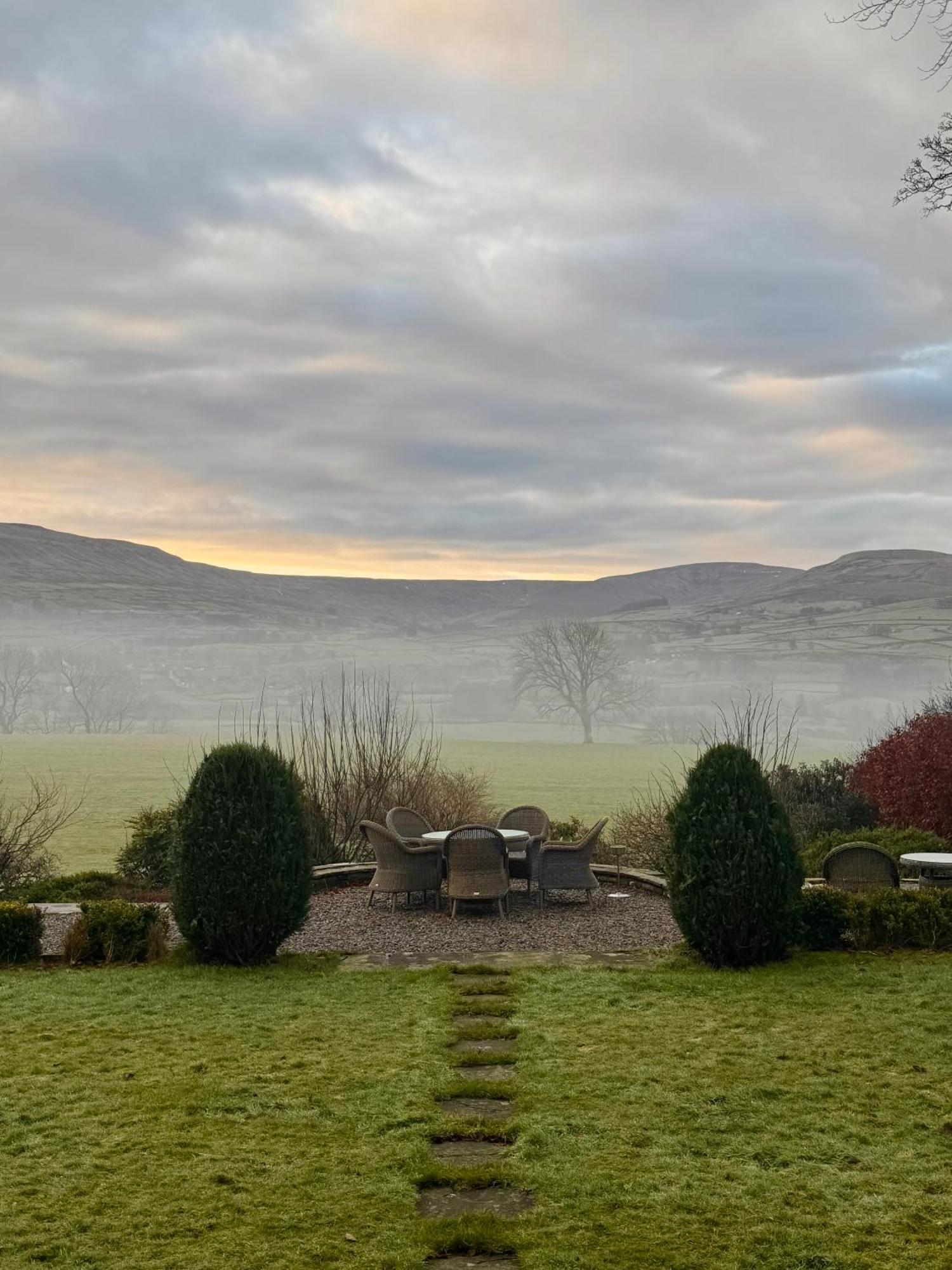 Simonstone Hall Hotel Hawes Exterior photo